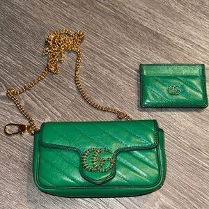 Gucci Green Leather Crossbody Bag with Gold Chain & Card Holder